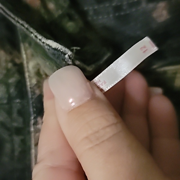 Free People Multicolor Cargo Shorts RARE FIND!!! - Picture 4 of 6